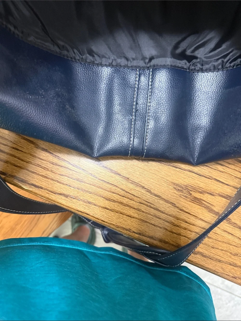 Navy Leather Messenger Bag - Unbranded